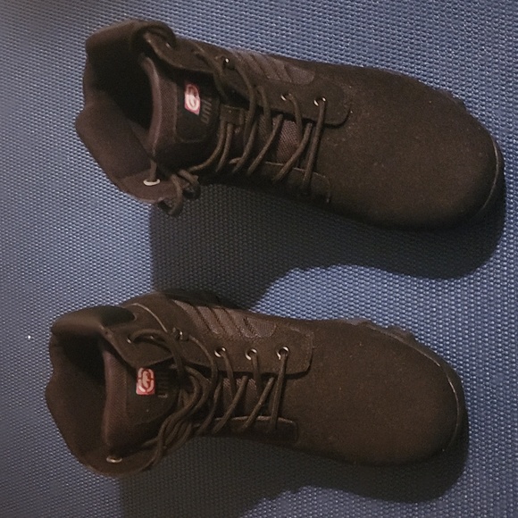 Ecko Brand Suede Black Boots - Picture 4 of 5